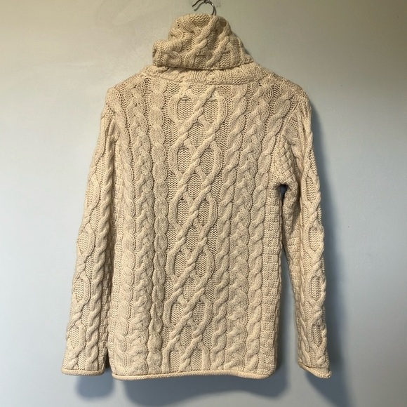 Aran Sweater Market 100% Merino Wool Cozy Cable Knit Turtleneck Sweater - Picture 4 of 4